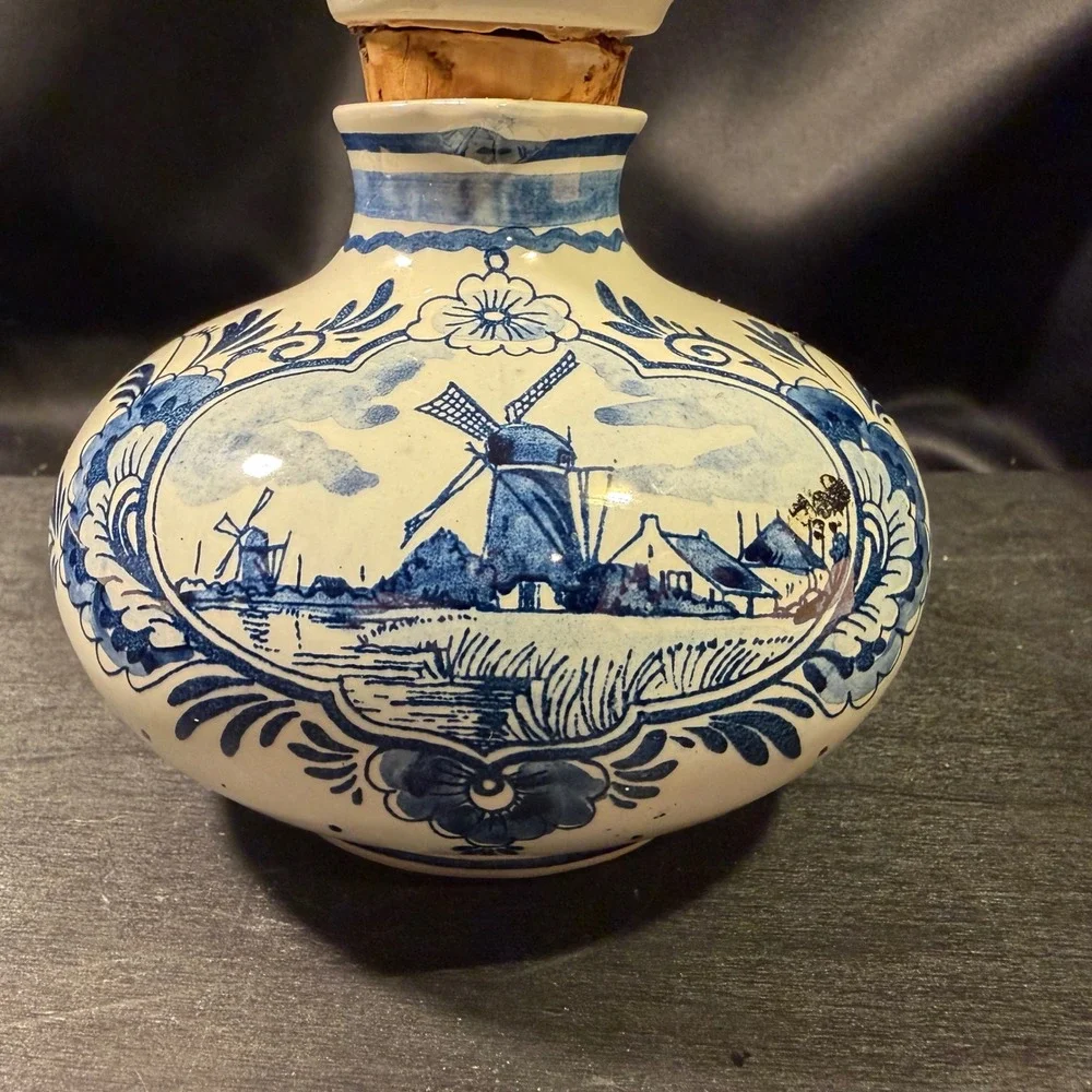 Delft Blue Handwerk Bols Holland Windmill Ceramic Decanter with Stopper 7-6903G